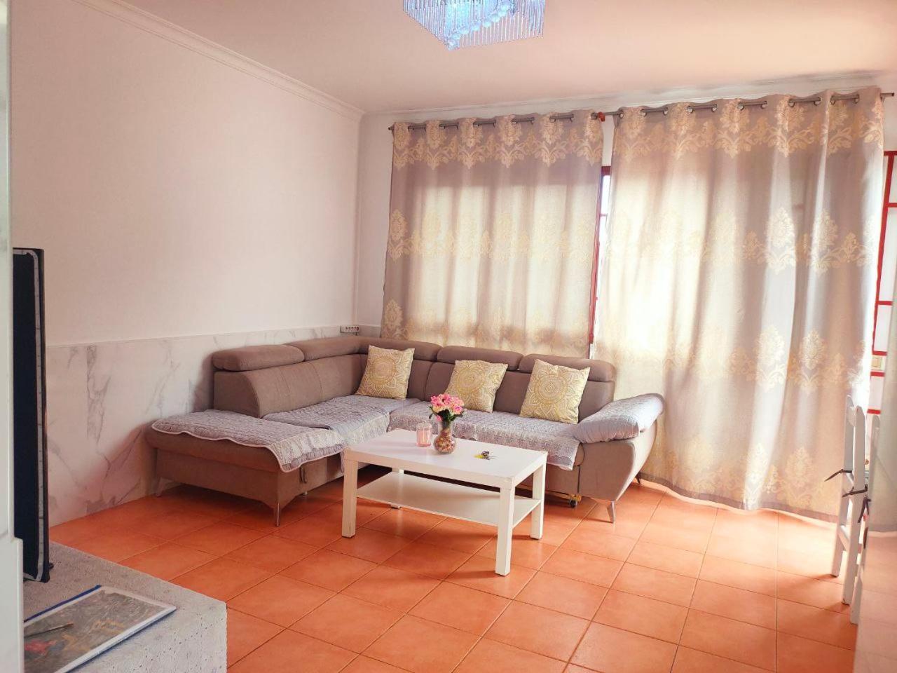 Big Villa Puerto Rico With Heated Saltwater Jacuzzi Pool & Bbq & Private Parking Εξωτερικό φωτογραφία