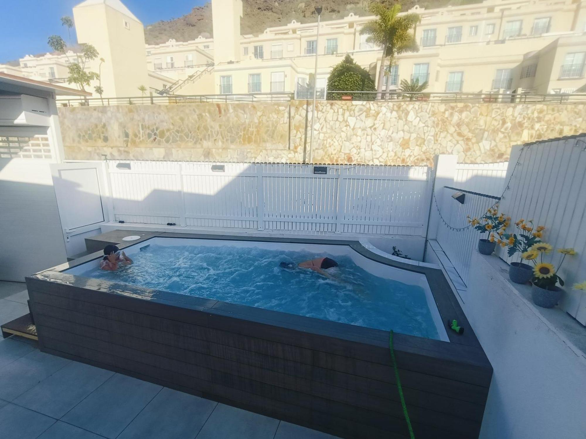Big Villa Puerto Rico With Heated Saltwater Jacuzzi Pool & Bbq & Private Parking Εξωτερικό φωτογραφία
