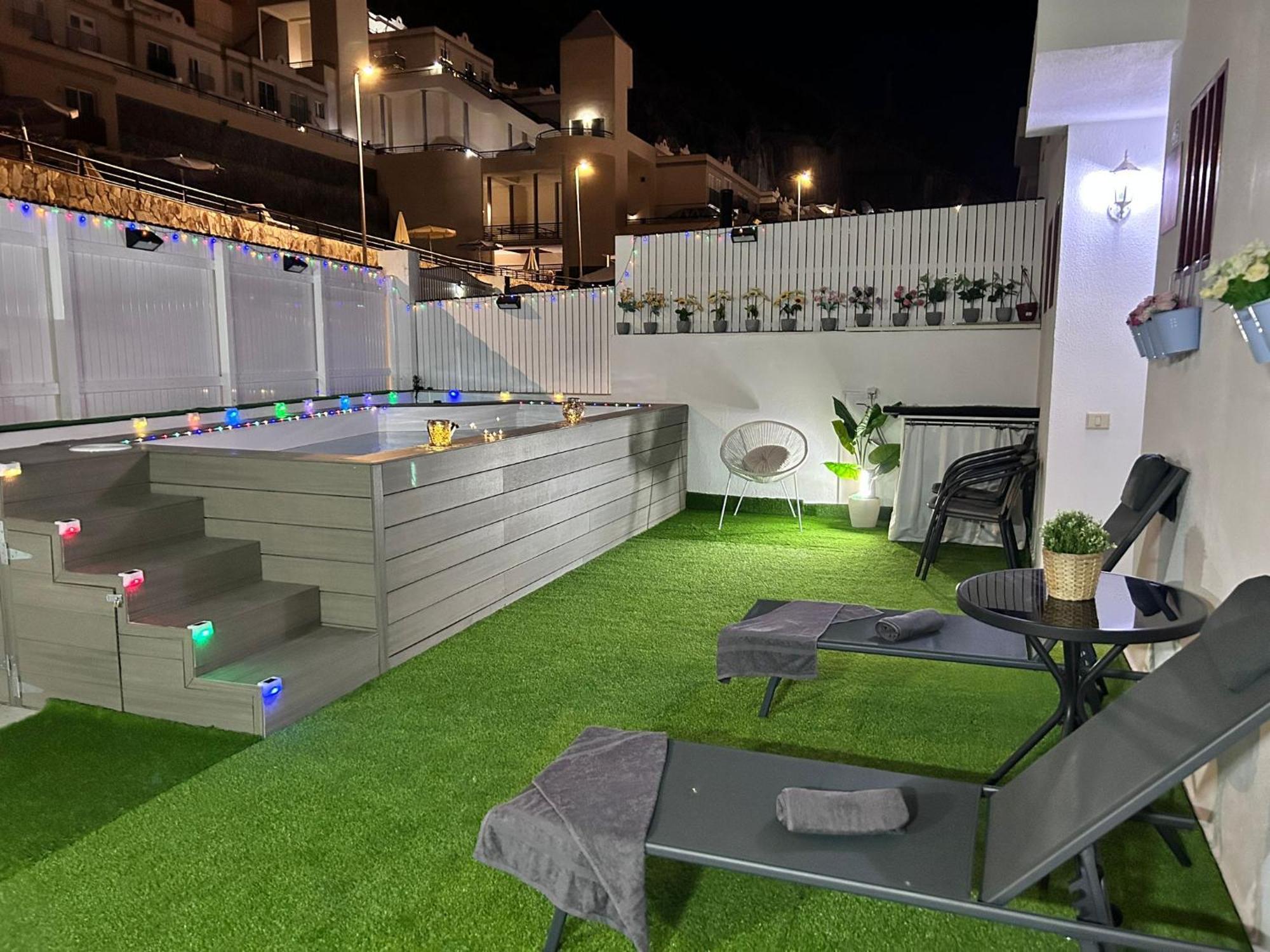 Big Villa Puerto Rico With Heated Saltwater Jacuzzi Pool & Bbq & Private Parking Εξωτερικό φωτογραφία